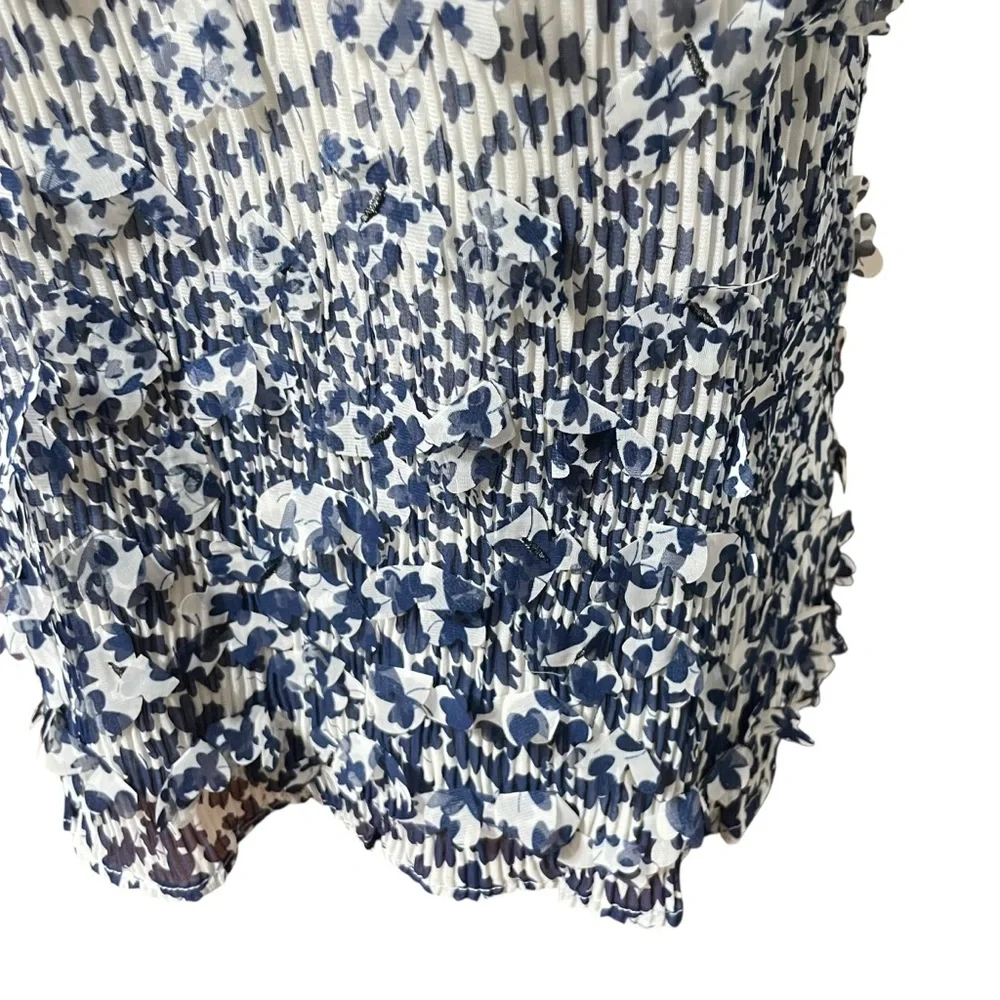 BUTTERFLY WHISPER 3D PLISSE TANK TOP - Picture 7 of 10